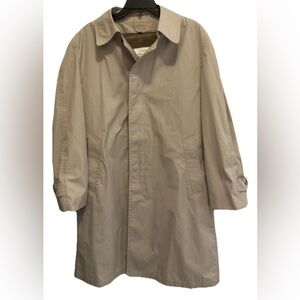 London Fog Tan Trench Coat - Classic Single-Breasted Overcoat